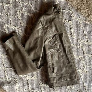 💕 5 for $25 💕 Leather jacket